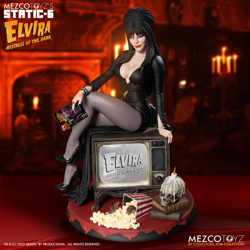 Mezco Elvira Mistress of the Dark Static-6 Statue